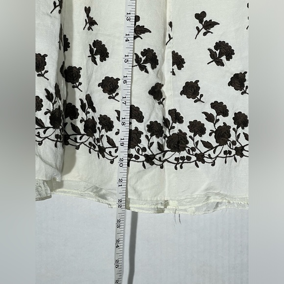 Ann Taylor Embroidered Floral Pattern Skirt Women’s Size 2. 1/4 Back In Back - Picture 4 of 12